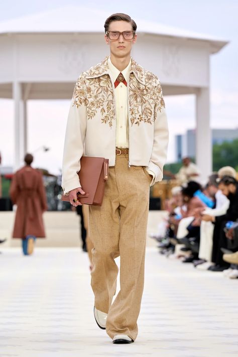 Amiri Spring 2025 Menswear Fashion Show | Vogue Vogue Men, Menswear Runway, Men Fashion Show, Designer Streetwear, Mens Outfit Inspiration, Fashion Photography Inspiration, Menswear Collection, High Fashion Street Style, Suit Fashion