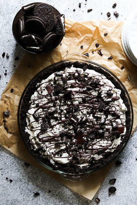 No-Bake Cookies and Cream Pie - Salted & Sweet Cookies N Cream Pie, Cookie And Cream Pie, Easy Oreo Pie, Cookies And Cream Pie, Oreo Cream Pie, No Bake Oreo Pie, Homemade Magic Shell, Oreo Pie Crust, Chocolate Cookie Crust