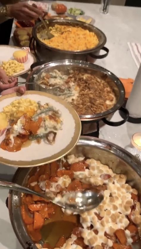 Stuffing Green Bean Casserole, Snapchat Picture Ideas, Friend Giving, Friendsgiving Aesthetic, Friendsgiving Feast, Candied Yams, Charcuterie Plate, Thanksgiving Friendsgiving, Friendsgiving Dinner