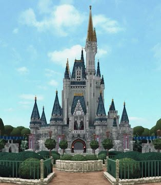 Bloxburg Disney Castle, Bloxburg Castle Exterior, Daniel Perkins, Bloxburg Castle Layout, Bloxburg Palace, Big Houses Exterior, Unique Houses Exterior, Bloxburg Dream House, Bloxburg Castle