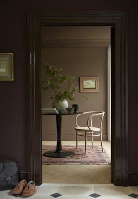 Córdoba Hallway Paint Colour Inspiration | Little Greene Brown Rooms Paint, 1800 Farmhouse, Victorian Paint Colors, 2025 Color Trends, Color Drenching, Interior Paint Finishes, Hallway Paint Colors, Small Entryway Ideas, Pink And Black Wallpaper