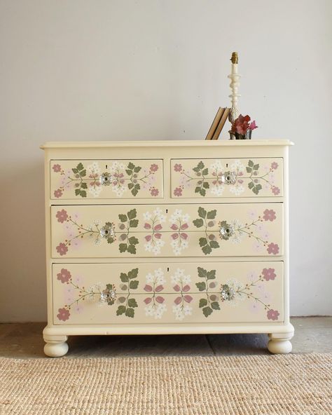 Dingley Dell Creative | Dogwood Roses and Acorns… Latest piece to be leaving the workshop. I sourced these rather lovely antique pine chest of drawers with… | Instagram Folk Furniture, Painted Bedside Tables, Boho Homes, Furniture Illustration, Hand Painted Dressers, Pine Chest Of Drawers, Furniture Business, Pine Chests, Leaving Room