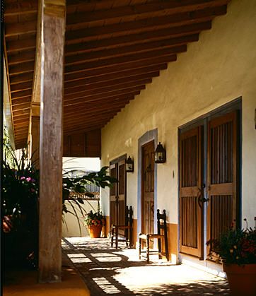 Architecture_exterior4 Santa Fe Style Homes, Hacienda Homes, Spanish Hacienda, Mexican Hacienda, Spanish Colonial Revival, Spanish Mediterranean, Mediterranean Home Decor, House Plan Gallery, Santa Fe Style