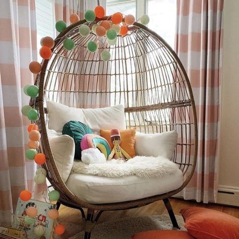 Reading nook kids room