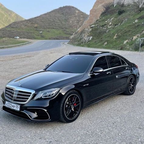 S550 Mercedes, Car Ride Aesthetic, Mercedes 180, Cars Gif, Video Cars, Dream Cars Lexus, Ride Aesthetic, Mercedes C180, Mercedes S550