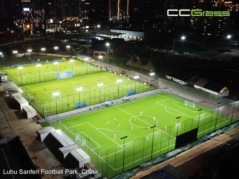 Excited to showcase our cage football facility at Luhu Sanfen Football Park – three spacious 7-a-side pitches with professional turf, offering a comfortable, durable, and non-slip experience. ⚽ #cagefootball #footballpark #7asidefootball #artificialgrass Rooftop Football Pitch, Football Stadium Design, Sports Training Facility, Sports Facility Architecture, Sports Facility, Football Academy, School Soccer, Soccer Academy, Urban Design Plan