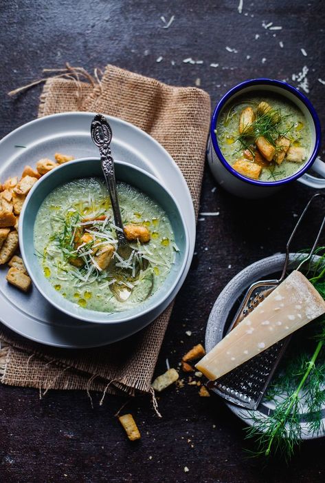 Roasted Broccoli and Fennel Soup is a quick and easy soup that has good flavor and gets ready in 30 minutes. Makes it perfect for weeknight! Fennel Soup, Quick And Easy Soup, Green Recipes, Chef Food, Food Soup, Cleanse Recipes, Healthy Food List, Roasted Broccoli, Kids Diet