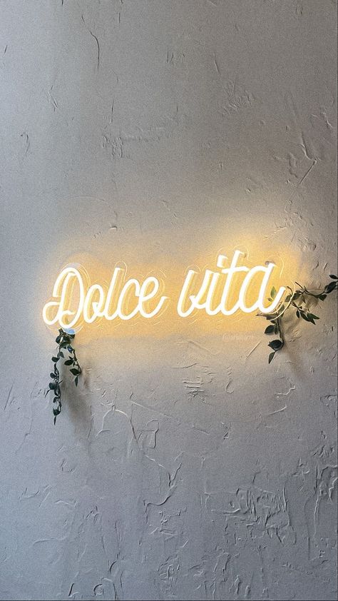 Italy Iphone Wallpaper Aesthetic, La Dolce Vita Wallpaper, Italy Background Aesthetic, Italian Wallpaper Iphone, Italy Aesthetic Wallpaper Iphone, Italy Iphone Wallpaper, Italian Wallpaper Aesthetic, Minimalist Summer Wallpaper, Italian Summer Aesthetic Wallpaper