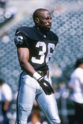 Terry Mcdaniel Old Football Players, Time Raiders, Vallejo California, Raiders Players, Raiders Nation, Oakland Raiders Football, Nfl Raiders, Nfl Football Players, Nfl Photos