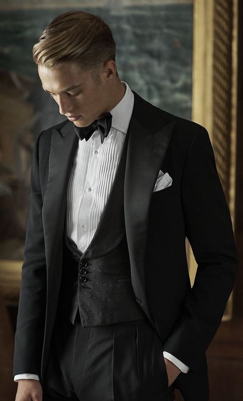 Groom Suit Black, Mens Formalwear, Groom Tux, Wedding Tux, Black Tie Attire, Groom Wedding Attire, Black And White Tuxedo, Odd Things, Wedding Suits Groom