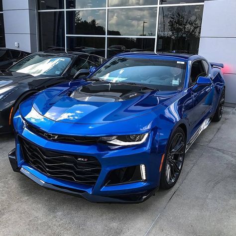 CHEVROLET CAMARO ZL1 🔹Welcome to @vo001ra Community 🔹Cooperation / Advertising writing in Direct 📥 🔹Don't forget to subscribe 🔹The goal of… Kereta Sport, Tmax Yamaha, Camaro Car, Chevrolet Camaro Zl1, Luxury Car Brands, Camaro Zl1, Audi Rs, Sweet Cars, Best Luxury Cars