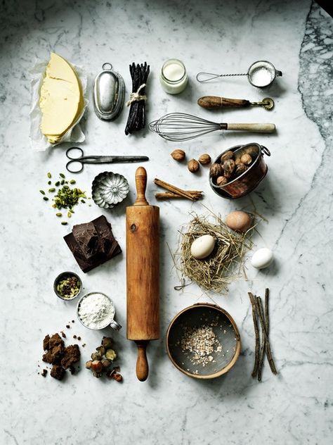 The Magic of Cooking. ~ Hiba Giacoletto Design Cibo, Food Photography Inspiration, God Mat, Think Food, Prop Styling, Food Photography Styling, Cooking Essentials, Reykjavik, Kombucha