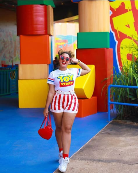 Toy Story Outfit, Slinky Dog Dash, Hollywood Studios Outfit, Disney Sweet 16, Cute Disney Shirts, Disney Outfits Women, Toy Story Baby, Toy Story Land, Disney College Program