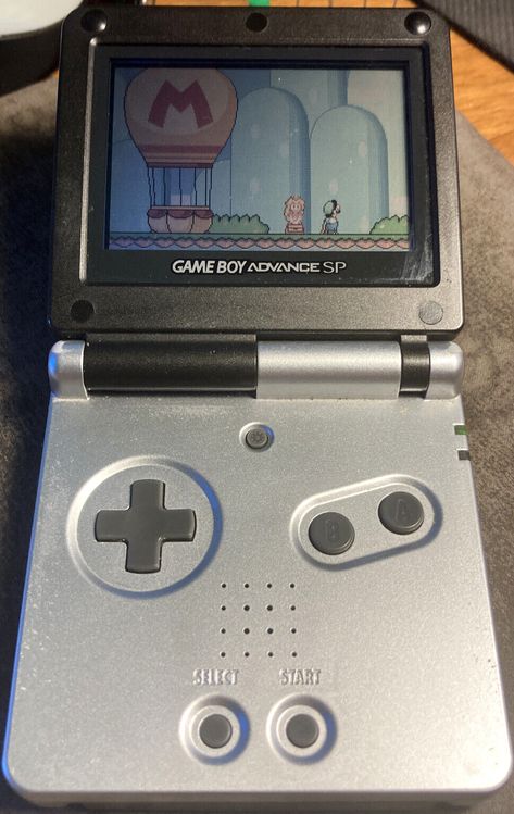 Tribal Limited Edition Silver Nintendo Game Boy Advance SP GBA SP AGS-001 Tested - ebay.com Check more at https://intelforte.org/tribal-limited-edition-silver-nintendo-game-boy-advance-sp-gba-sp-ags-001-tested-ebay-com/ Gameboy Advance Sp Aesthetic, Pizza Boy, Gameboy Advance Sp, Handheld Console, Gameboy Advance, Nintendo Game, Cute Items, Game Boy, Game Boy Advance Sp