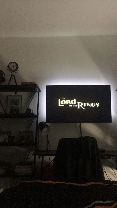 lord of the rings movie marathon Lord Of The Rings Movie Marathon, Lord Of The Rings Night, Lotr Movie Marathon, Lotr Movie Night, Lord Of The Rings Movie Night, Movie Marathon Aesthetic, Lord Of The Rings Marathon, Grace Reilly, Date Bucket List