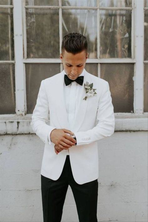 20 Minimalist Wedding Ideas For the Ultimate Simple & Chic Day - black white color tuxedo {Luxe Event Productions} White Tux Jacket, White Tuxedo Wedding, White Tuxedo Jacket, White Wedding Suit, White Tux, Suits Groom, Wedding Tux, Suits Black, Satin Shawl