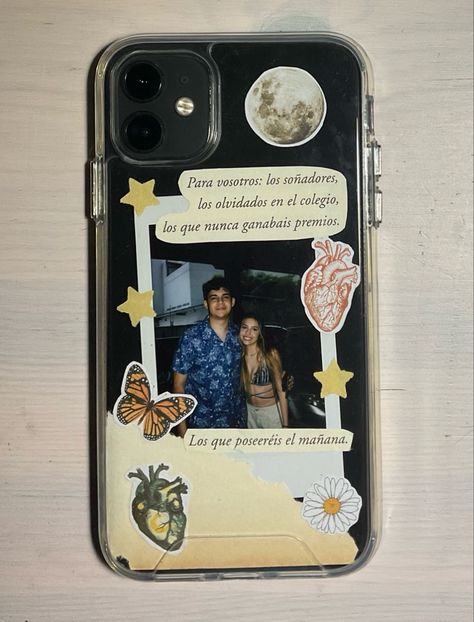 Clear phone case dreamy inspo Phone Cases Clear Aesthetic, Things To Put Under A Clear Phone Case, Ideas For Clear Phone Cases, Decorating Clear Phone Cases, Clear Phone Case Collage, Clear Phone Case Inspo Stickers, Decorate Clear Phone Case, Clear Phone Case Ideas Polaroid, Cute Clear Phone Case Ideas