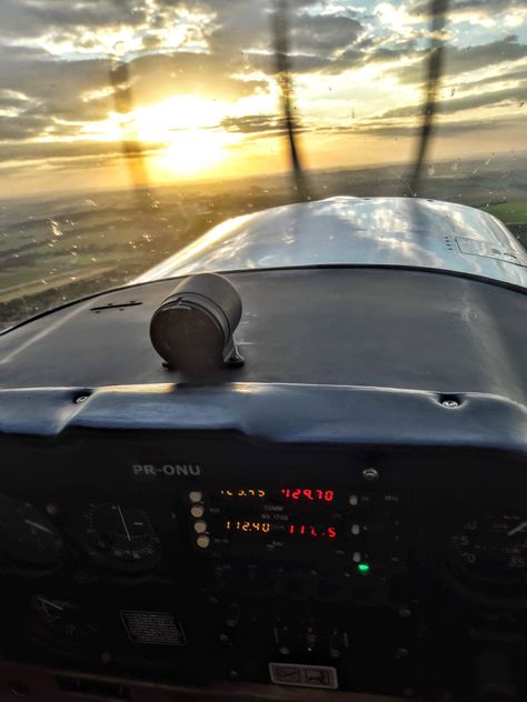 Cessna 152 Cockpit, Aviation Aesthetic, Woman Pilot, Cessna 150, Aero Aesthetic, Pilot Life, Cessna Aircraft, Private Pilot License, God Is With Me