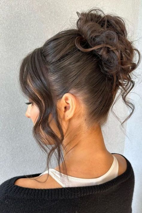 Effortless High Bun Formal Hairstyles Updo, Hairstyle For Prom, High Bun Hair, High Updo, High Bun Hairstyles, Wedding Bun, Elegant Bun, Prom Hair Updo, Wedding Hair Up