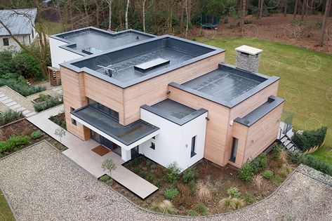 Home Roof Design, Flat Roof Construction, Flat Roof Systems, Flat Roof House Designs, Flat Roof Design, Flat Roof Extension, Roof Cladding, Front Yard Landscaping Design Layout, Flat Roof House