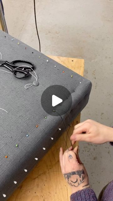 2,088 likes, 28 comments - brunopaulinlopez, ekkor: January 23, 2024: "#frenchmattress #upholstery #upholsterytraining #apprenticeship #upholsteryapprentice". Upholstery Diy Tutorials, Mixing Wood Tones, Chair Renovation, Upholstered Chairs Diy, Natural Wood Kitchen Cabinets, Upholstery Techniques, Simple Duvet Cover, Diy Furniture Upholstery, Chairs Diy