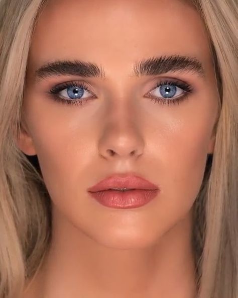 INBEAUT MAGAZINE on Instagram: “Makeup @shari.mua Md @lyzyadler Video @phillipcarter1 ❤️ #inbeautmag” Bushy Lashes, Strong Eyebrows, Feathered Eyebrows, Feathered Brows, Makeup Removal Tips, Seasonal Makeup, Eyebrow Trends, Precisely My Brow Pencil, Full Eyebrows