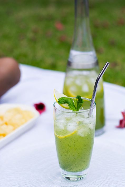 Lemon mint cooler - a refreshing summer drink - thespiceadventuress.com Lemon And Mint, Refreshing Summer Drinks, Mint Sprig, Lemon Mint, Summer Drink, Summer Refreshments, Large Jar, Lemon Slice, Mint Leaves