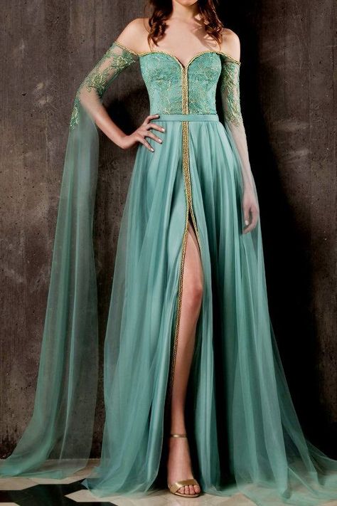 Roses Fashion, Fantasy Dresses, Fantasy Gowns, Runway Dresses, فستان سهرة, Fantasy Dress, Gorgeous Gowns, Elie Saab, Narnia