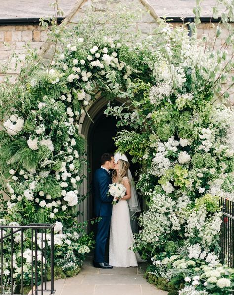 Floral Archway Wedding, Flowers Entrance, Arch Wedding Ceremony, Floral Ceremony, Gen Z Wedding, Wedding Ceremony Florals, Rustic Wedding Showers, Rustic Wedding Backdrops, Floral Arch Wedding