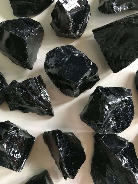 Black Obsidian Aesthetic, Obsidian Aesthetic, Raw Obsidian, Black Obsidian Stone, Obsidian Crystal, Crystal Aesthetic, Black Gems, Raw Crystals, Obsidian Stone