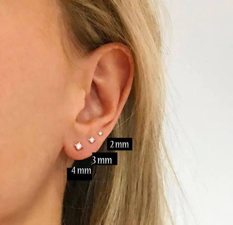 Want third piercing Three Ear Piercings, Cartilage Helix Piercing, Sweet Sixteen Gifts, Earrings Sets, Tiny Studs, Tiny Stud Earrings, Helix Piercing, Hypoallergenic Earrings, Stud Earrings Set