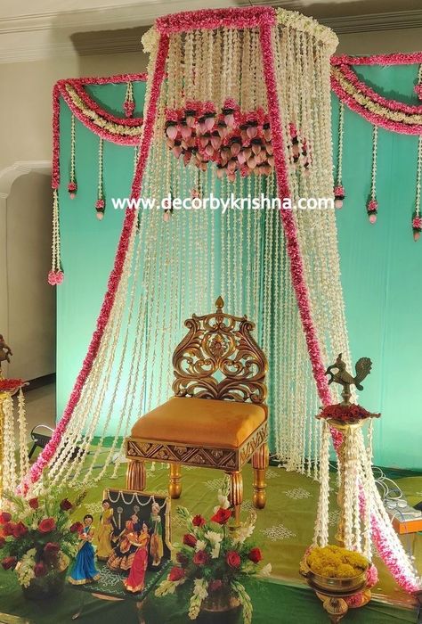 Half Saree Function Decoration Ideas, Eco Friendly Ganpati Decoration, Indian Baby Shower Decorations, Leaf Decor Wedding, Saree Ceremony, Naming Ceremony Decoration, Small Wedding Decor, Bangle Ceremony, Indian Ceremony