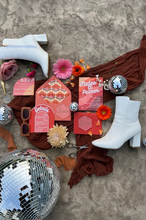 Dolly Parton Wedding Theme, Disco Wedding Flatlay, Groovy Wedding Aesthetic, 70s Inspired Wedding Invitations, 70s Disco Wedding Theme, 70's Wedding Inspiration, Retro Desert Wedding, Retro Fall Wedding, Hippies And Cowboys Party