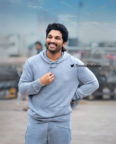 King Allu Arjun on Instagram: “Follow @king.alluarjun Follow @king.alluarjun Follow @king.alluarjun . . #alluarjun #alluarjuninsta #kingalluarjun #alluarjunofficial…” Alu Arjun, Allu Arjun Hairstyle New, Surya Actor, Allu Arjun Wallpapers, Sai Pallavi Hd Images, Allu Arjun Images, Prabhas Actor, Allu Arjun Hairstyle, South Star