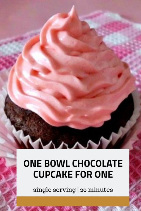 Recipe For One Cupcake, Recipe For 1 Cupcake, Single Birthday Cupcake, Single Serving Cupcake Recipe, Single Serve Cupcake Recipe, One Cupcake Recipe, Single Serve Cupcake, Small Batch Cupcake Recipe, Individual Birthday Cakes