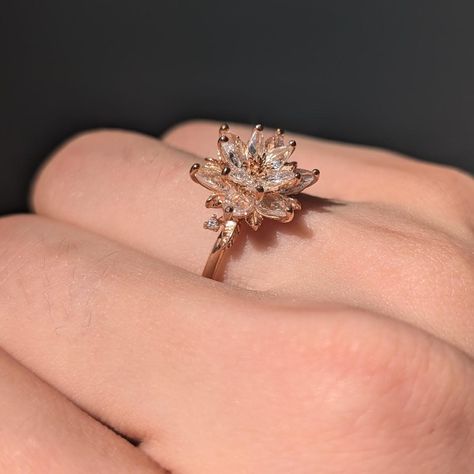 Lotis Flower, Lotus Wedding Ring, Secret Garden Wedding Theme, Engagement Rings Flower, Lotus Flower Engagement Ring, Lotus Engagement Ring, Engagement Unique, Marriage Rings, Lotus Flower Jewelry