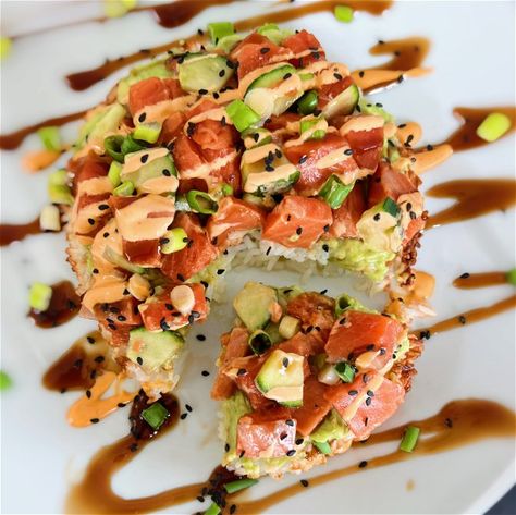 Air Fryer Sushi Pizza Air Fryer Sushi, Airfryer Pizza, Air Fryer Pizza, Sushi Pizza, Pizza Sushi, Sushi Sauce, Fusion Dishes, Delicious Seafood Recipes, Spicy Mayo