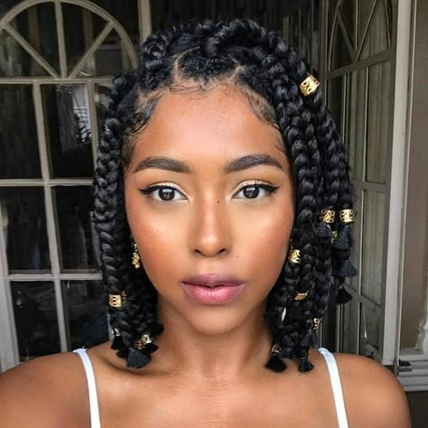 10 braided looks you can totally pull off if your hair is short  #Beauty #Hair #braids #hairstyle #shorthair Trendy We Fryzurach, Bob Braids Hairstyles, Medium Box Braids, Blonde Box Braids, Short Box Braids Hairstyles, Jumbo Box Braids, Short Box Braids, Long Box Braids, Short Braids