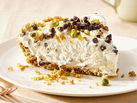 Cannoli Cream Pie Recipe Canoli Cheesecake, Chocolate Chip Cannoli, Cheesecake Treats, Cannoli Desserts, Recipe Desert, Cannoli Cheesecake, Cannoli Cake, Cannoli Filling, No Bake Summer Desserts