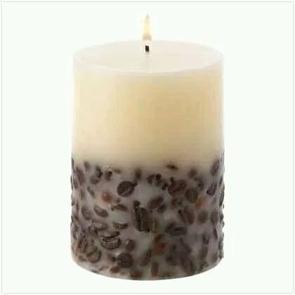 DIY Coffee Bean Candle – Smells Amazing – Candle Making Homemade Coffee Candles, Diy Coffee Candle, Coffee Bean Candle, Candle Making Instructions, Diy Candle Wick, Expensive Candles, Candle Recipes, Smelling Candles, Candle Making Ideas