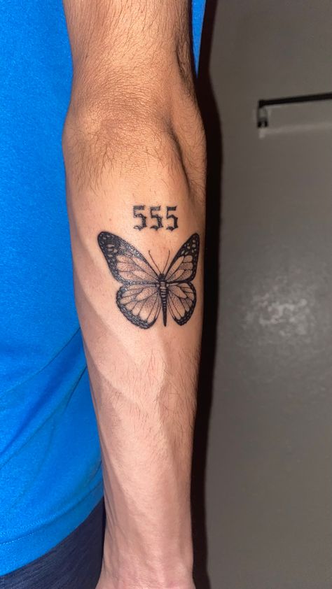 Aesthetic Butterfly Tattoo, Edgy Tattoos, Mens Butterfly Tattoo, 30 Tattoo, Latest Tattoo Design, See Tattoo, Simple Tattoos For Guys, Small Butterfly Tattoo, Sharpie Tattoos