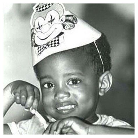 Pin for Later: The Ultimate Celebrity Throwback Gallery Kanye West Kim Kardashian posted this photo in honor of her husband's 38th birthday, with the adorable caption, "'Happy Cake Daddy' - North." Celebrity Baby Pictures, Childhood Pictures, Celebrities Then And Now, Young Celebrities, Eddie Murphy, The Fame, The Windy City, Celebrity Babies, Stanley Kubrick