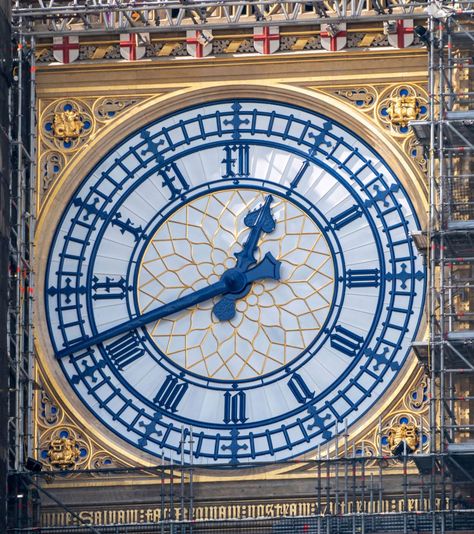 SIX red and white St George shields are revealed on Big Ben’s clock face — as it shows its original colours for the first time in 90 years. But the restoration of the flags — painted black in the 30s after the original colours were lost under pollution — sparked anger from the Scottish National […] London In January, Natural Museum, St George Flag, Victorian Clocks, Giant Clock, Dubai Beach, Big Ben Clock, I Love London, Flag Painting