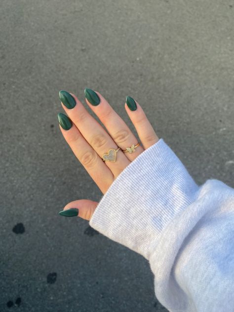 fall nail inspo, green, green nails, almond nails, preppy nails, aesthetic nail inspo Short Green Almond Acrylic Nails, Sage Green Almond Shaped Nails, Green Almond Acrylic Nails Designs, Christmas Nail Ideas Solid Colors, Mail Inspo Almond Simple, Green Hoco Nails Short, Almond Nails Forest Green, Cute Short Almond Acrylic Nails Simple, Dip Nails No Tips