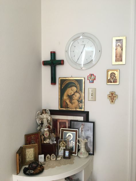 Prayer Corner Christian, Catholic Room Decor, Catholic Bedroom, Catholic Room, Altar Aesthetic, Home Altar Catholic, Catholic Home Decor, Party Jumpsuit, Catholic Decor