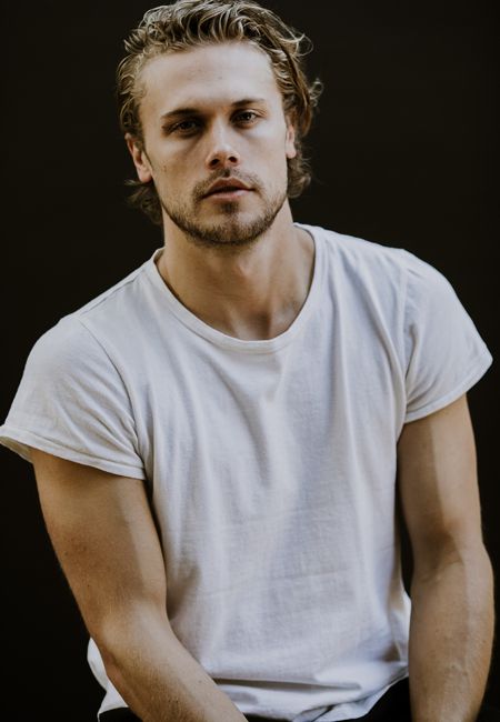 Christopher Mason Long Hair, Christopher Mason, Chris Mason, Chloe Bennett, Winter Floral, Male Character, Floral Display, Book Characters, The Magicians