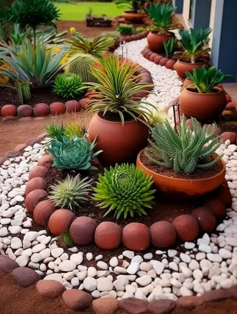 Fence Border Landscaping, Pebble Landscaping, Pebble Garden, Succulent Landscape Design, Yard Garden Design, Patio Flowers, Front Garden Landscape, Small Front Yard Landscaping, Rock Garden Design