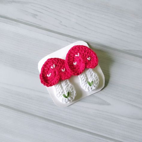 Mushroom hair clips/tic tac clips 🍄🍄 Dm to order or click the link in bio #crochet #crochetersofinstagram #crocheting #crochetinspiration #hairclips #hairclipskids #hairpins #tictac #mushroomhairclip #mushroom #cute #redandwhite #girlythings #momanddaughter #mothers #smallbusiness #handmadestore Mushroom Cute, Crochet Dreams, Mushroom Hair, Tic Tac, Girly Things, Hair Pins, Click The Link, Link In Bio, Hair Clips