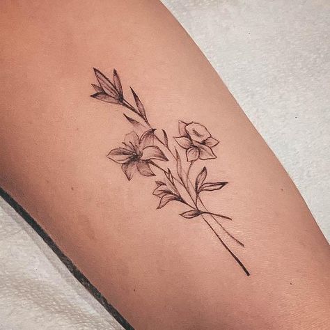 Daffodil Tattoo Dainty, Wheat Tattoo, Robin Tattoo, Side Tattoos Women, Pencil Tattoo, Daffodil Tattoo, Inner Arm Tattoo, Ankle Tattoos For Women, Western Tattoos