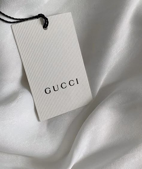 Clothing Brand Tags, Clothing Tags Label, Hang Tags Design, Gucci Label, Clothing Labels Design, Hang Tag Design, Fashion Logo Branding, Labels Design, Creative Logo Design